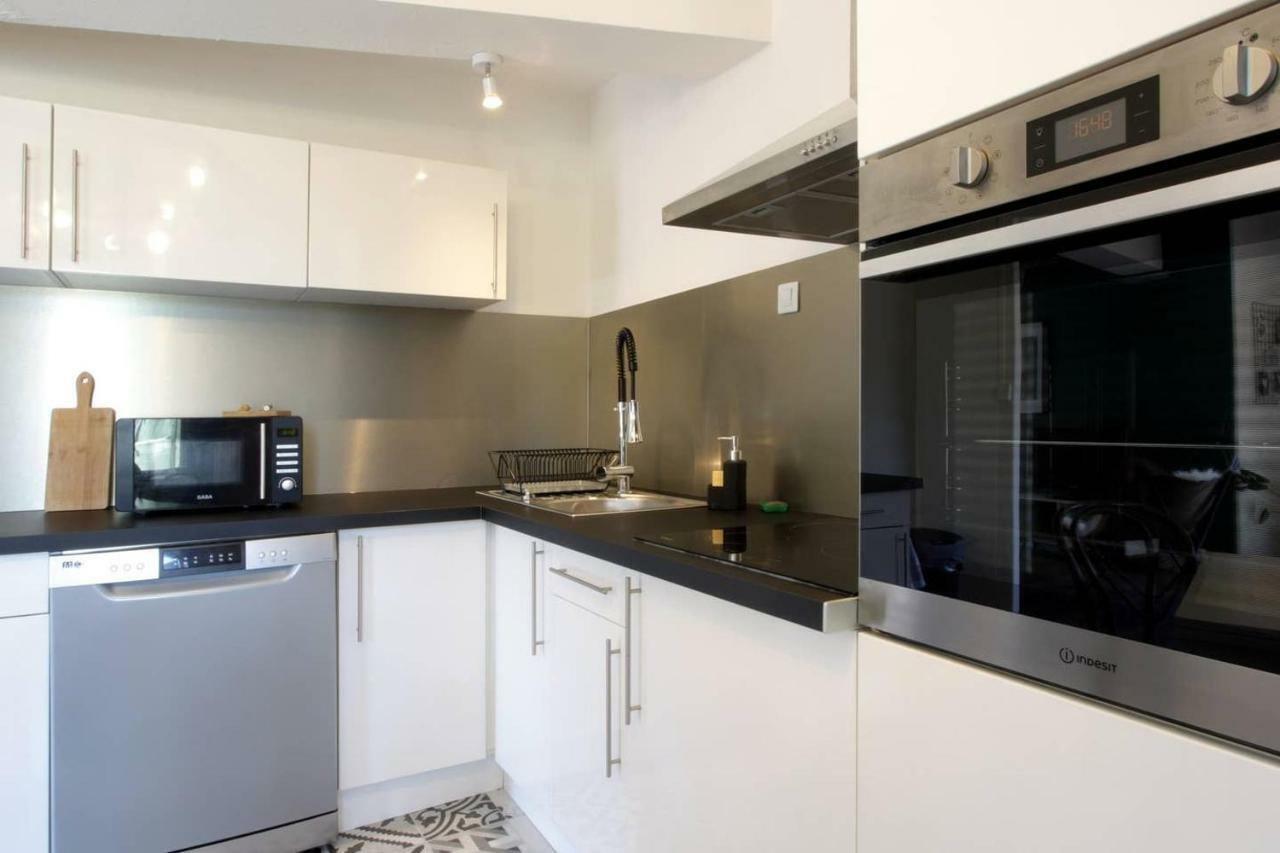 Appartamento Les De Laure - L'or Vert, Avec Vue Sur Le Chateau, Parking Prive, Climatisation, Netflix, A 160 M De La Cite Medievale *