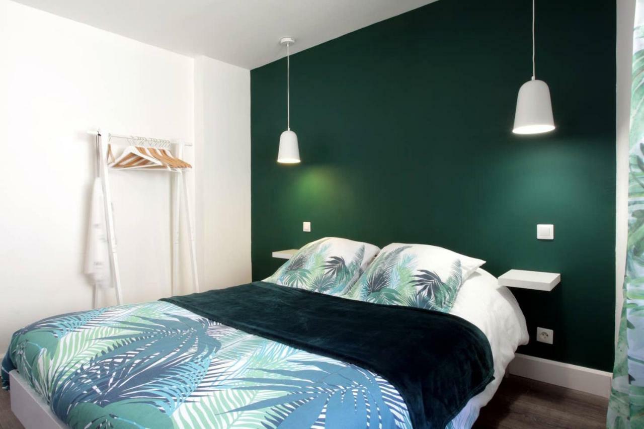 Apartment Les De Laure - L'or Vert, Avec Vue Sur Le Chateau, Parking Prive, Climatisation, Netflix, A 160 M De La Cite Medievale *
